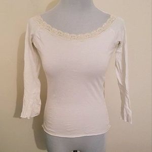 NWOT GUESS 3/4 Sleeve Top, Lace Collar (White)